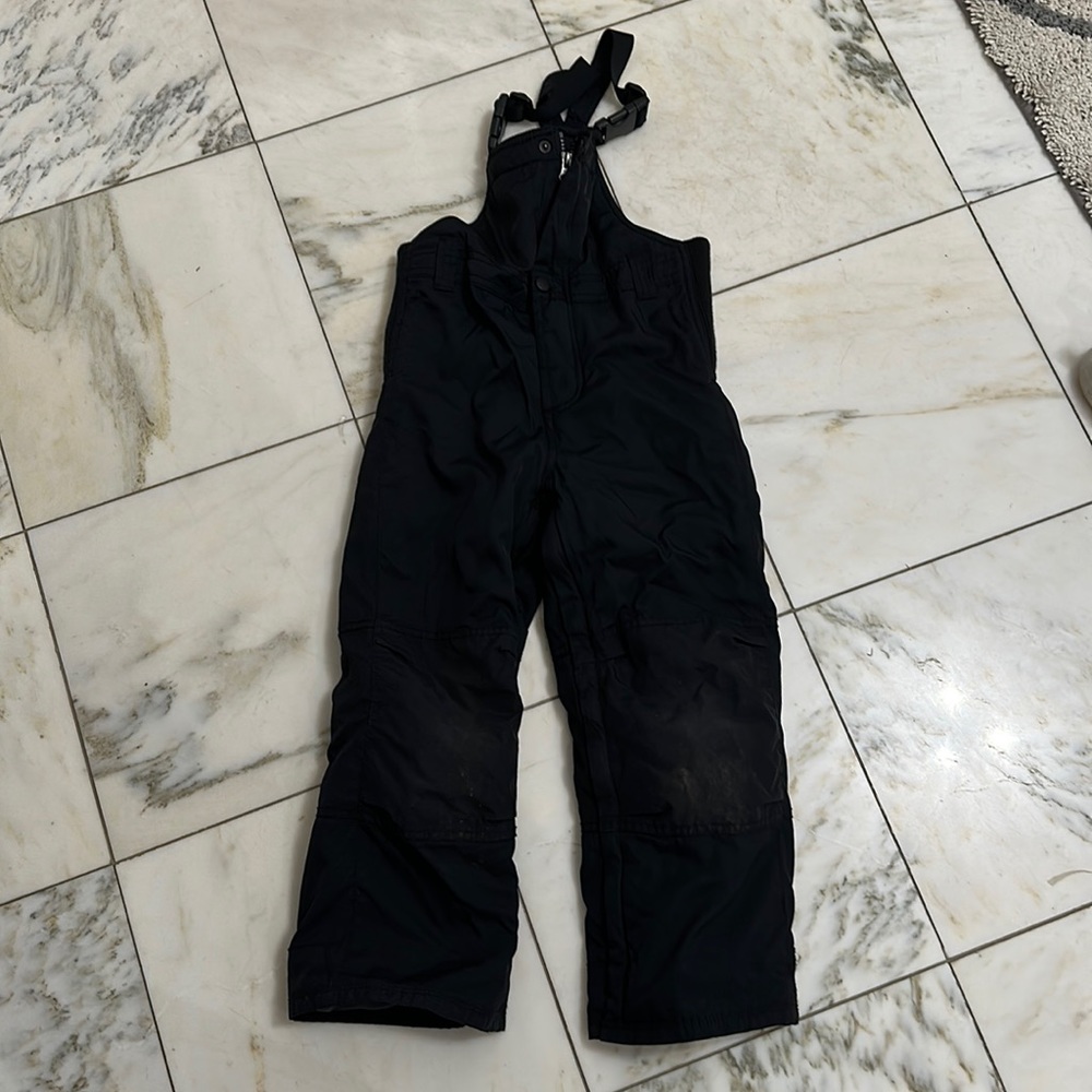 GAP black snowsuit.  Excellent condition